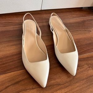BRAND NEW off white Everlane shoes! Size 8.5